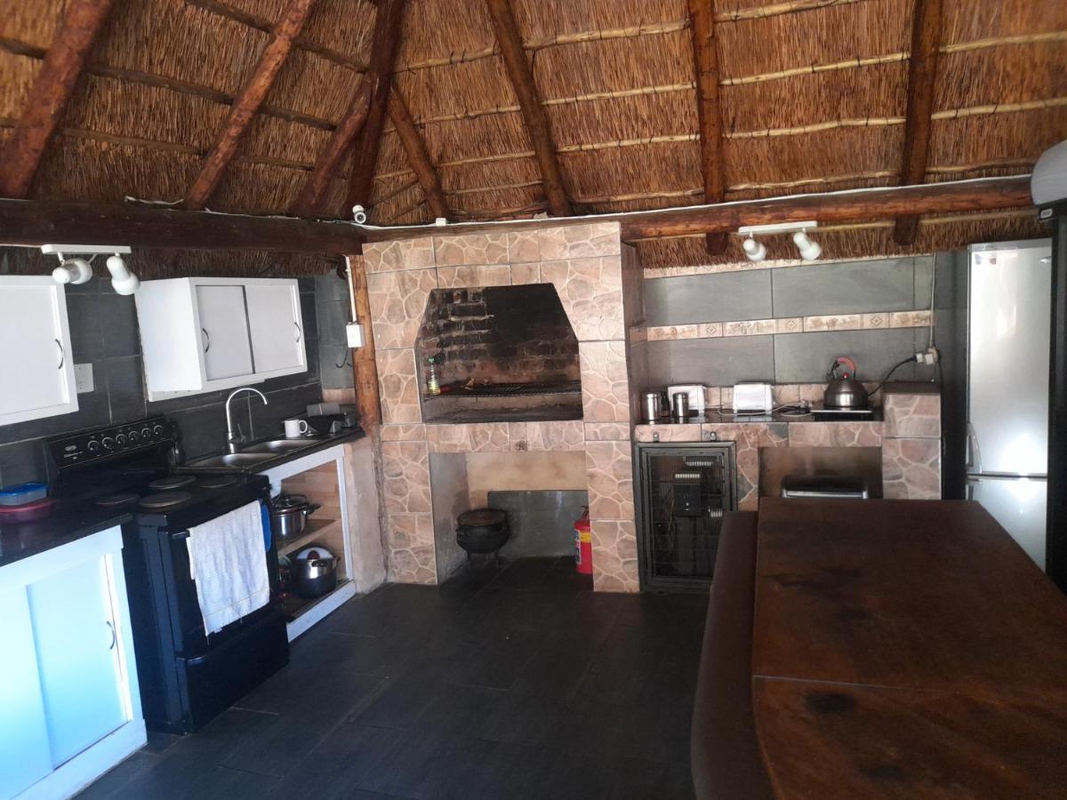 1322 Backpackers International Hostel Pretoria-Noord Exterior foto
