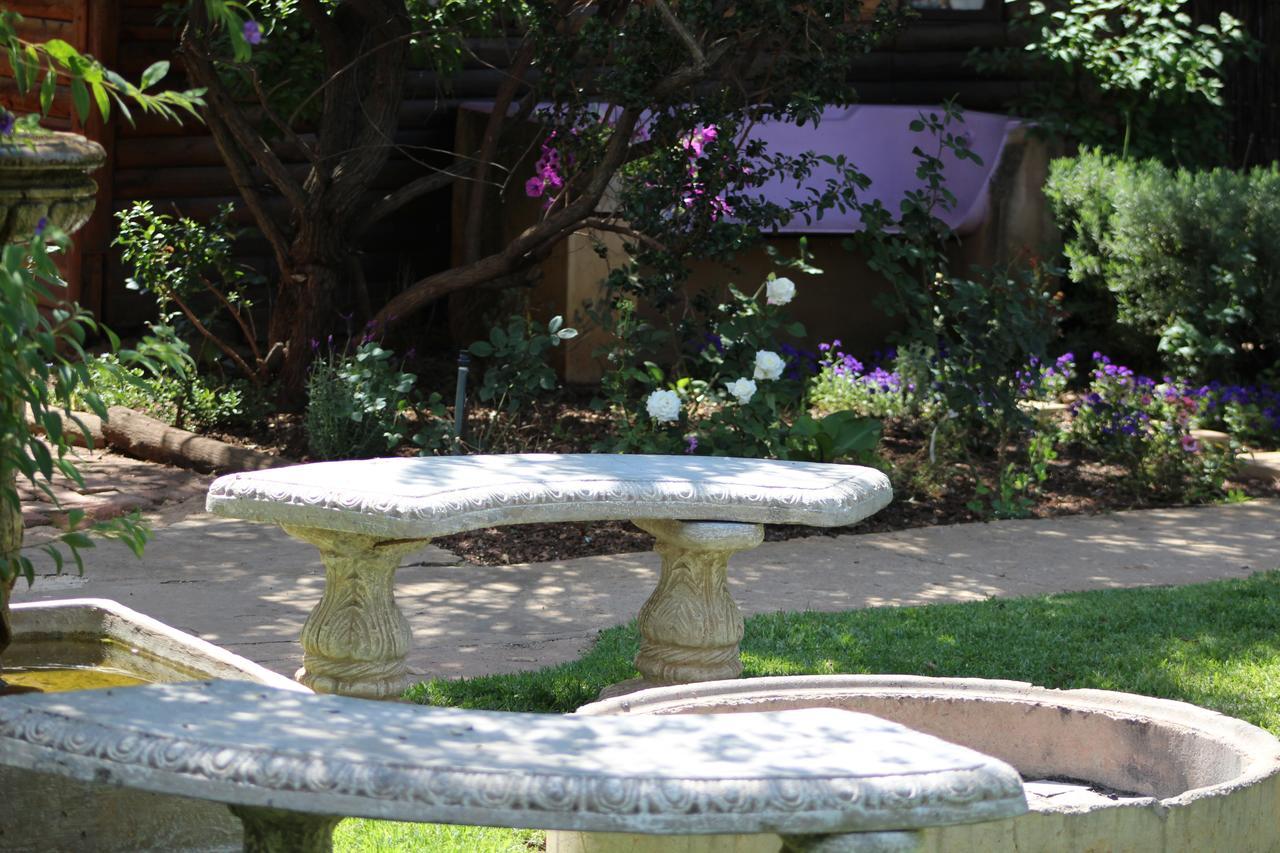 1322 Backpackers International Hostel Pretoria-Noord Exterior foto